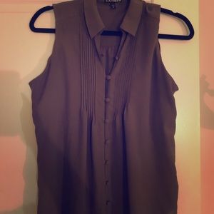 Express. Button up, sleeveless top with collar